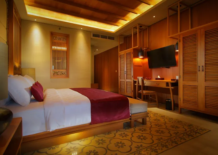 Hotel Swarga Bali Berawa 5*
